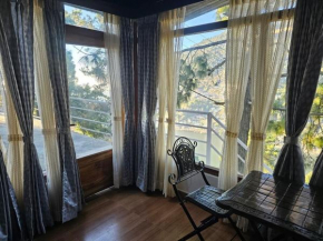Lakeside Nook 1 BR Stay with Bhimtal Lake View